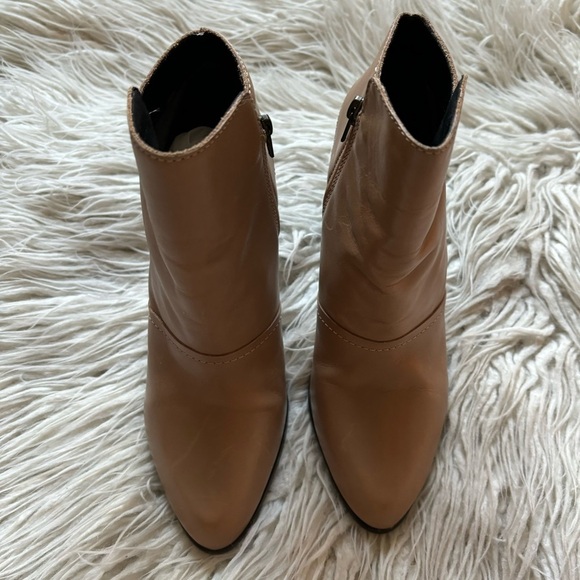 M4DE Tan Leather Ankle Stacked Block Heel Pointed Toe Asymmetric Booties Size 9 - Picture 5 of 12